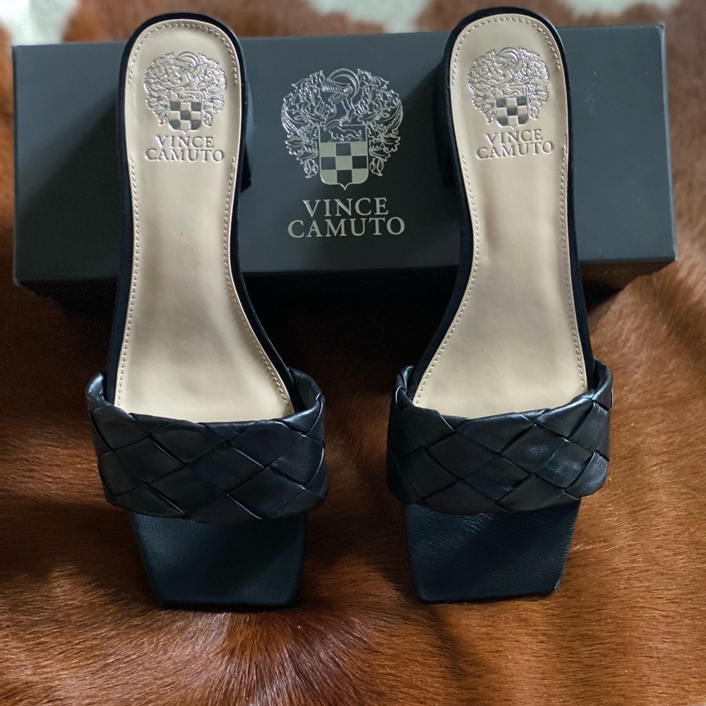 Block heel sandals